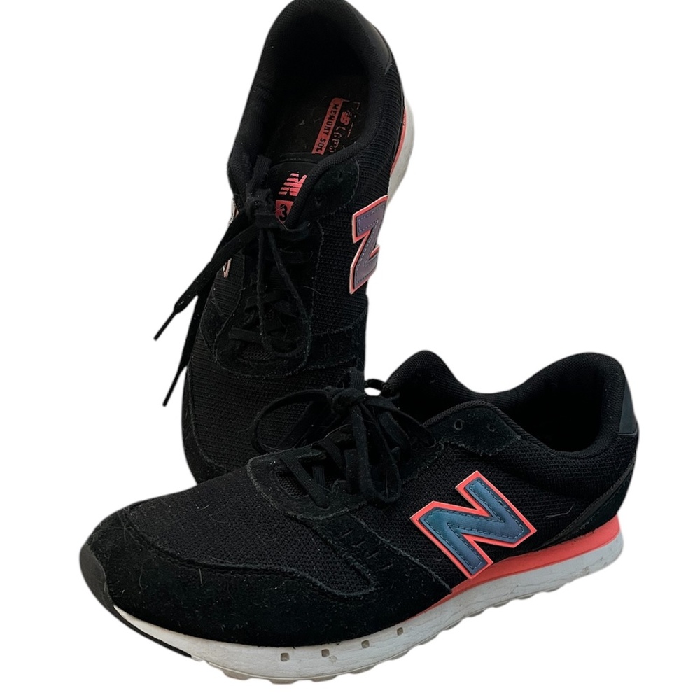 9.5 New Balance Retro Runner
